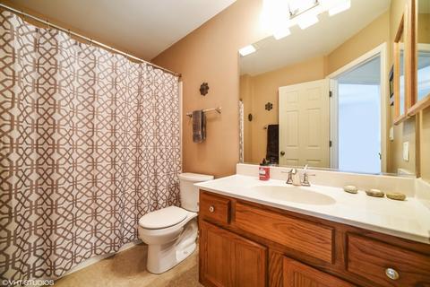 1627 Fairfax Ln, Bartlett, IL 60103 photo 11