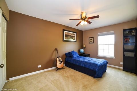 1627 Fairfax Ln, Bartlett, IL 60103 photo 10