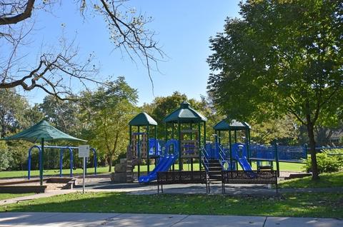 651 Spring Rd, Glenview, IL 60025 photo 22