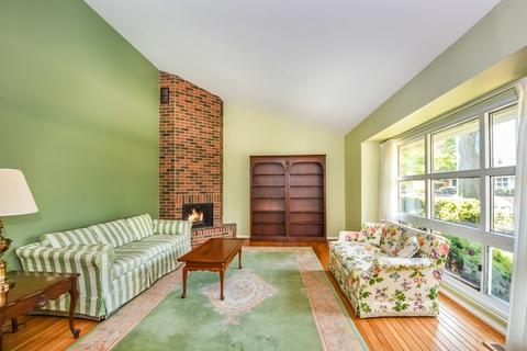 651 Spring Rd, Glenview, IL 60025 photo 5