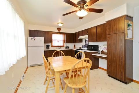 17818 Lorenz Ave, Lansing, IL 60438 photo 3