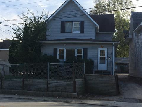 719 Villa St, Elgin, IL 60120 photo 1