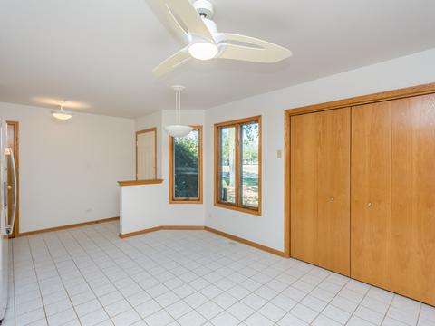 17718 Wright St, Lansing, IL 60438 photo 6