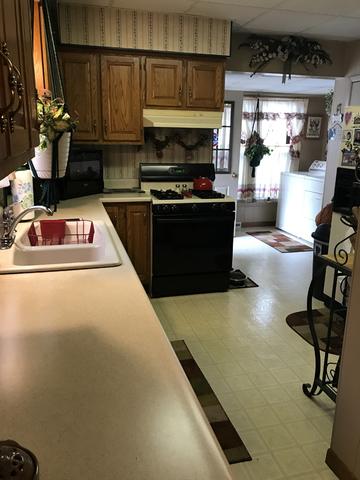 9 Westclox Ave, Peru, IL 61354 photo 6
