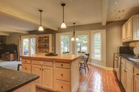 1312 Theodore Dr, Champaign, IL 61821 photo 3
