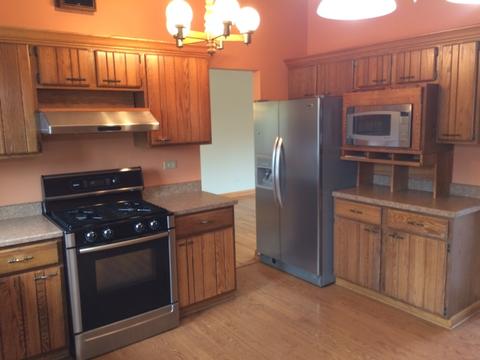 811 E Kings Point Dr, Addison, IL 60101 photo 7