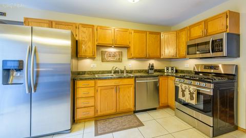 120 Lake Hill Dr, Steger, IL 60475 photo 7