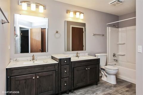 948 Ridgefield Ln, Wheeling, IL 60090 photo 7