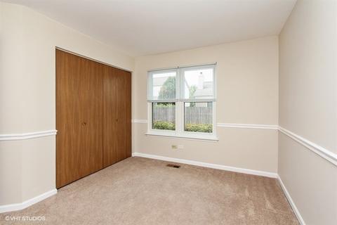 948 Ridgefield Ln, Wheeling, IL 60090 photo 6