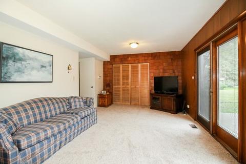 428 Michael Ct, Des Plaines, IL 60016 photo 5