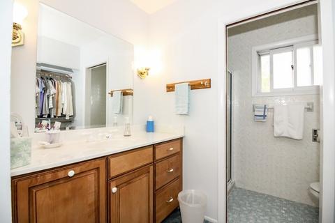 428 Michael Ct, Des Plaines, IL 60016 photo 8