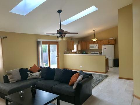 815 Christine Dr, Mchenry, IL 60051 photo 4