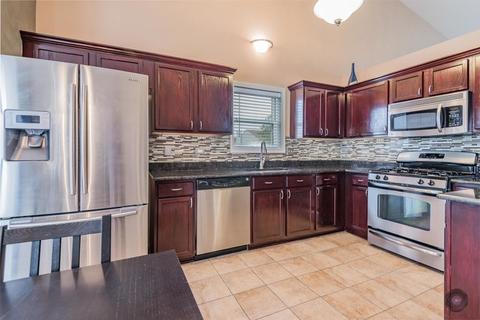 1805 Westbrook Ct, Plainfield, IL 60586 photo 2