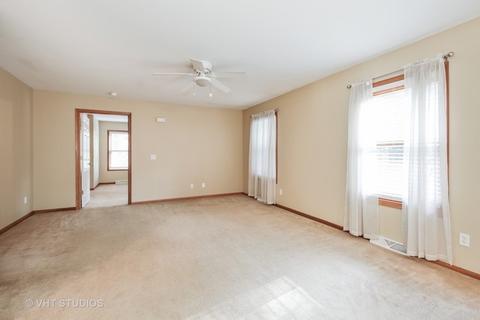 515 Algonquin Rd, Fox River Grove, IL 60021 photo 2