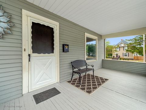 203 W Roosevelt Rd W, Wheaton, IL 60187 photo 2
