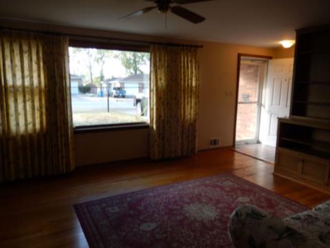 977 W Walnut St, Kankakee, IL 60901 photo 3