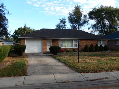 977 W Walnut St, Kankakee, IL 60901 photo 2