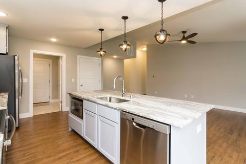 403 Corey Ln, Champaign, IL 61822 photo 9