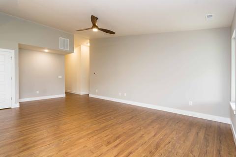403 Corey Ln, Champaign, IL 61822 photo 4