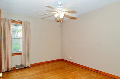 529 S 3rd St, West Dundee, IL 60118 photo 8