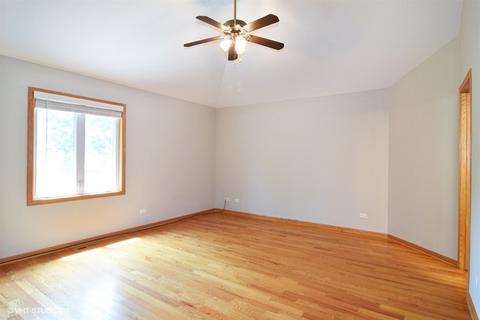 915 E Prairie Ave, Des Plaines, IL 60016 photo 5