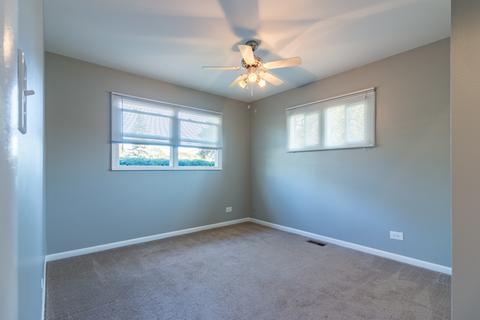5 W Maricopa Ln, Hoffman Estates, IL 60169 photo 7