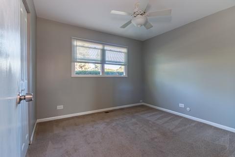 5 W Maricopa Ln, Hoffman Estates, IL 60169 photo 6