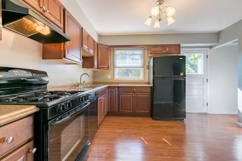 5 W Maricopa Ln, Hoffman Estates, IL 60169 photo 5