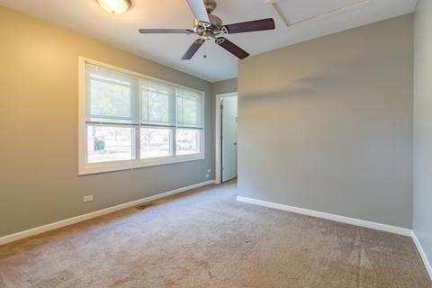 5 W Maricopa Ln, Hoffman Estates, IL 60169 photo 10