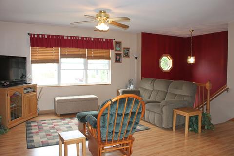 504 Wimbleton Trl, Mchenry, IL 60050 photo 7