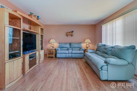 6417 Silver Ridge Dr, Plainfield, IL 60586 photo 4