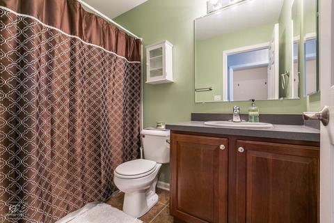 2251 Georgetown Cir, Aurora, IL 60503 photo 22