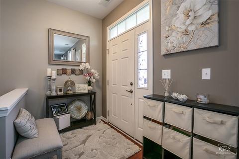 2251 Georgetown Cir, Aurora, IL 60503 photo 4