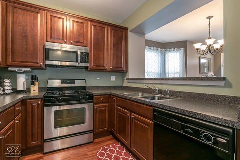 2251 Georgetown Cir, Aurora, IL 60503 photo 11