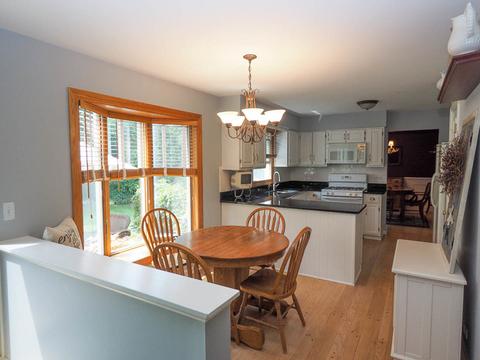 1265 John Dr, Hoffman Estates, IL 60169 photo 12