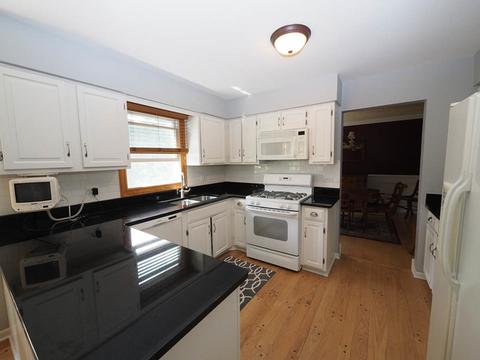1265 John Dr, Hoffman Estates, IL 60169 photo 10