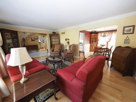 1265 John Dr, Hoffman Estates, IL 60169 photo 7