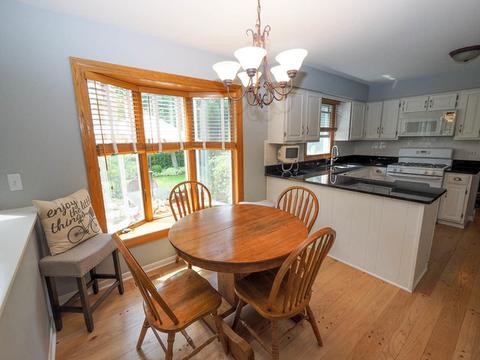 1265 John Dr, Hoffman Estates, IL 60169 photo 13