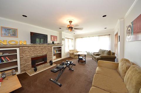 6733 N Artesian Ave, Chicago, IL 60645 photo 20