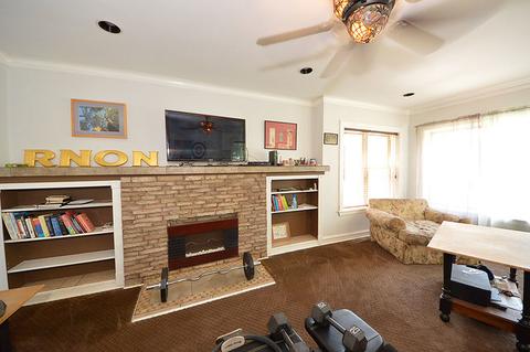 6733 N Artesian Ave, Chicago, IL 60645 photo 22