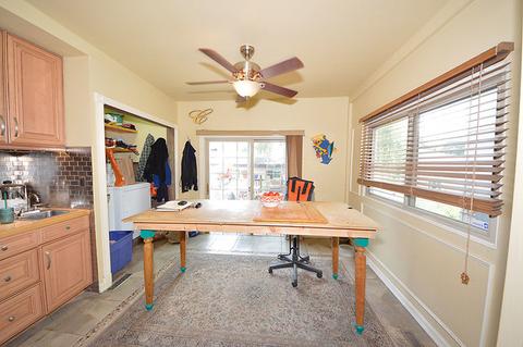 6733 N Artesian Ave, Chicago, IL 60645 photo 7