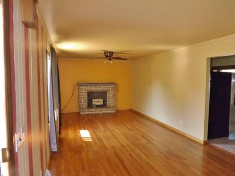 241 Oak St, Seneca, IL 61360 photo 5
