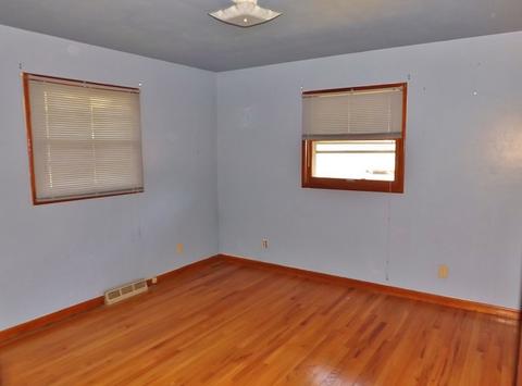 241 Oak St, Seneca, IL 61360 photo 9