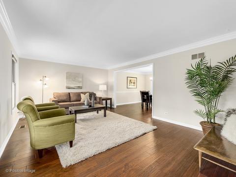 1908 Howard St, Wheaton, IL 60187 photo 5