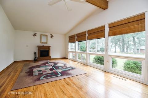 21 Elmwood Dr, Kankakee, IL 60901 photo 2