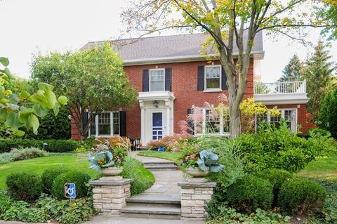743 Bluff St, Glencoe, IL 60022 photo 1