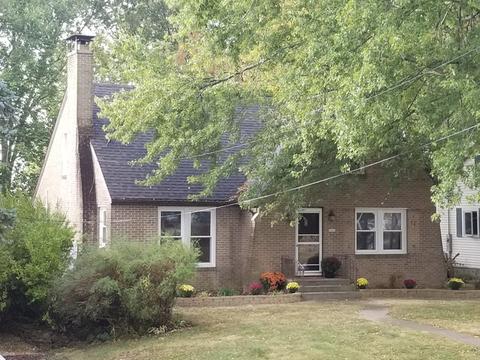 2010 2nd St, Peru, IL 61354 photo 1
