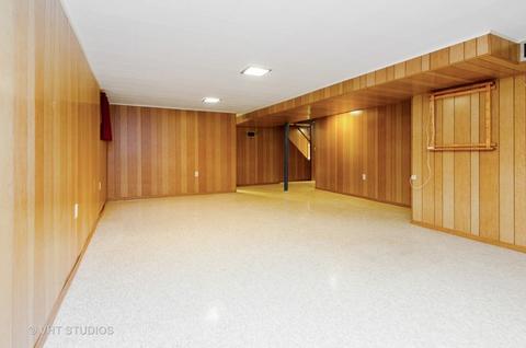 802 Elma Ave, Elgin, IL 60120 photo 4