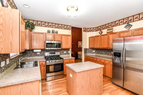 6714 Sahara Dr, Plainfield, IL 60586 photo 9