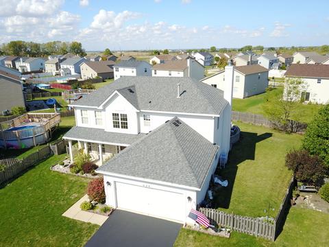 629 Brita Ct, Minooka, IL 60447 photo 1
